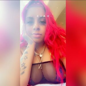 Meet your Posher, Lynnae